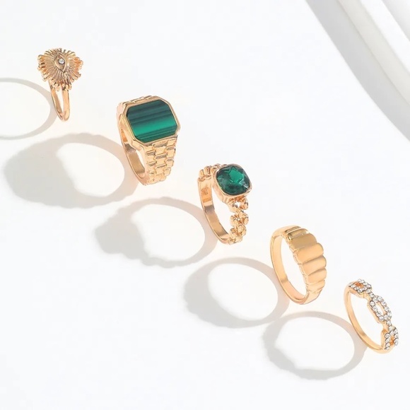 **XOEY* 5-Pc Gold x Green Gem Fashion Ring Set - Picture 4 of 7